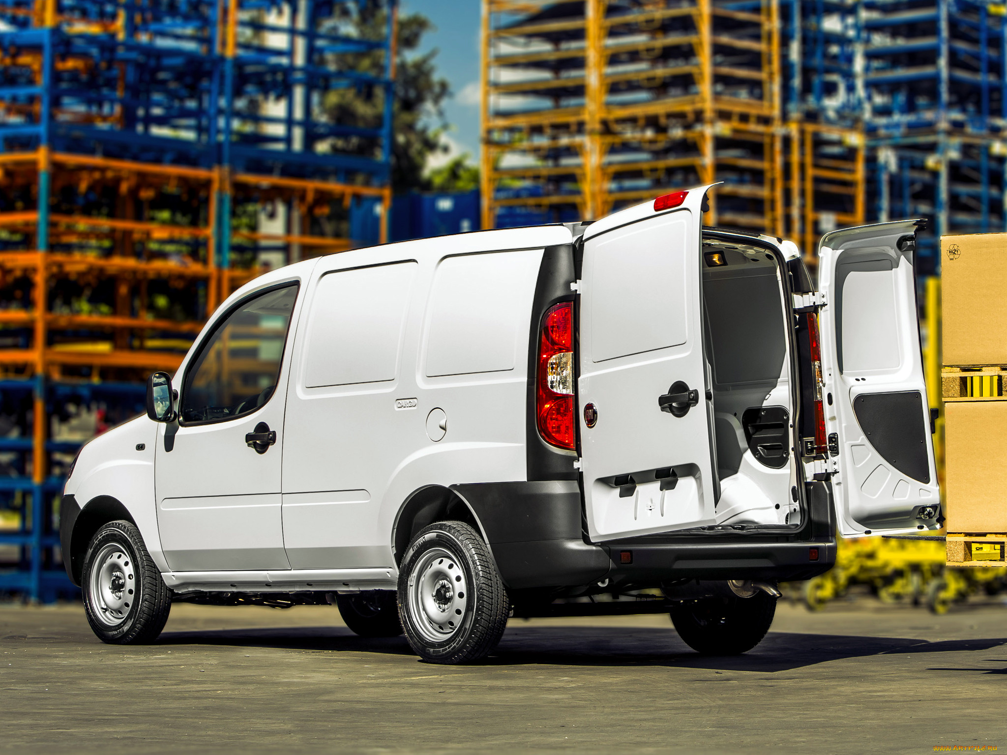 Карго авто. Fiat Doblo Cargo. Fiat Doblò Cargo. Фиат Doblo Cargo. Фиат Добло карго 2014.